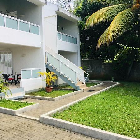 Les Gentilhommieres Guest House Trou aux Biches Esterno foto